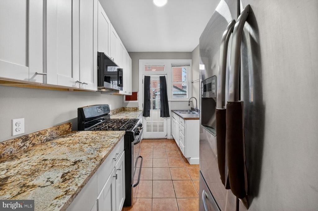1353 Kennedy Street Nw - Photo 9