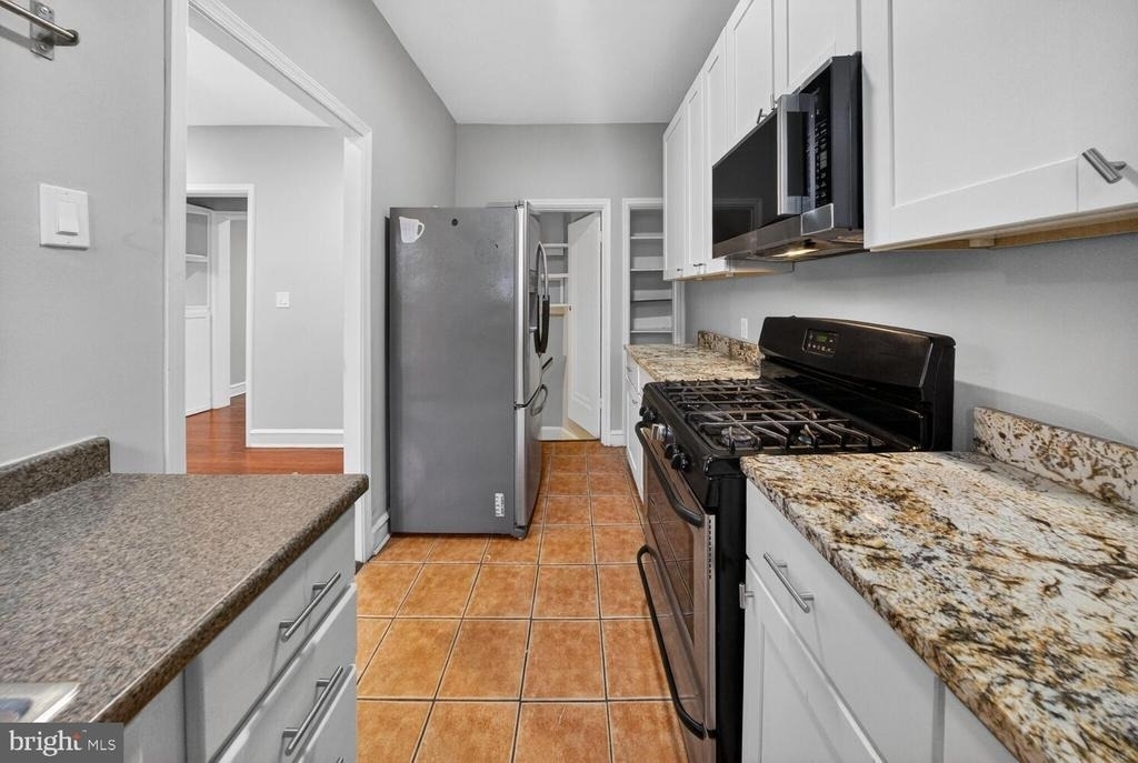 1353 Kennedy Street Nw - Photo 10