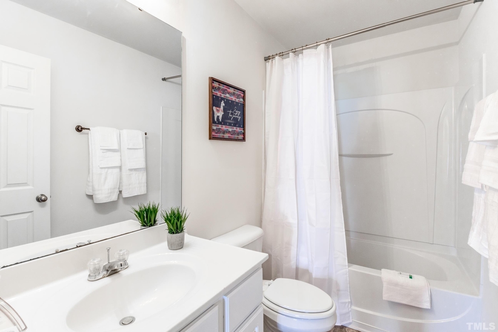 708 Mardonie Reach Lane - Photo 18
