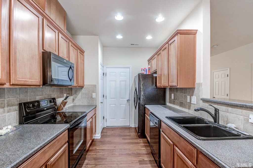 708 Mardonie Reach Lane - Photo 9