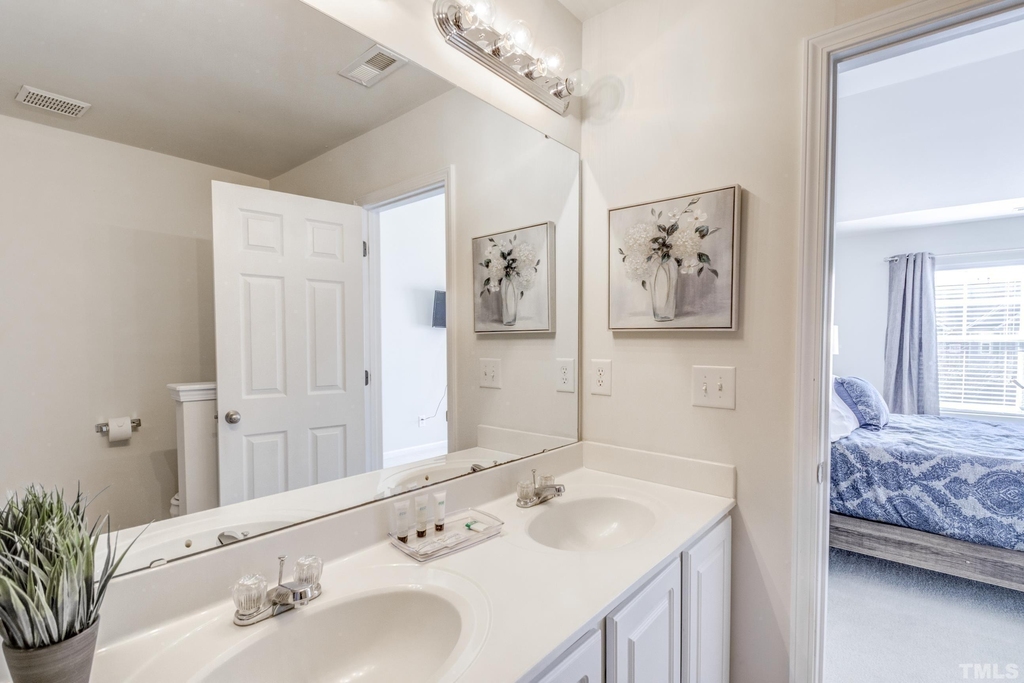 708 Mardonie Reach Lane - Photo 16