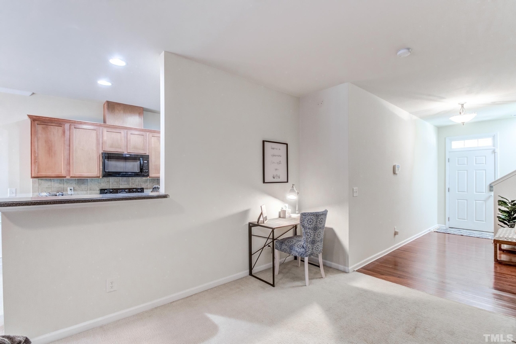 708 Mardonie Reach Lane - Photo 3