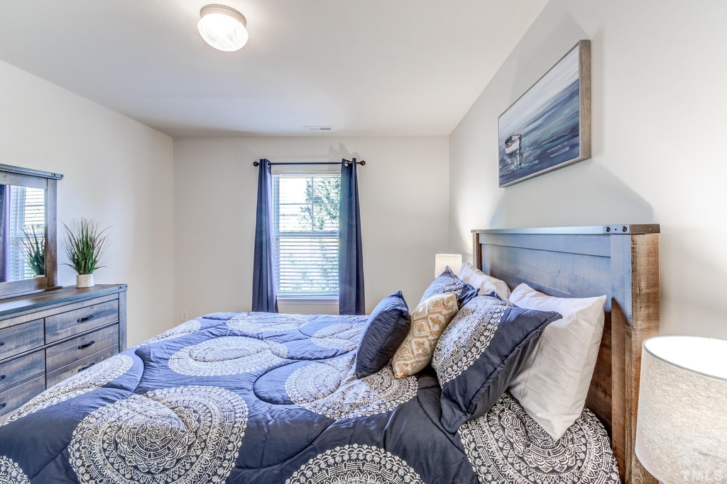 708 Mardonie Reach Lane - Photo 17