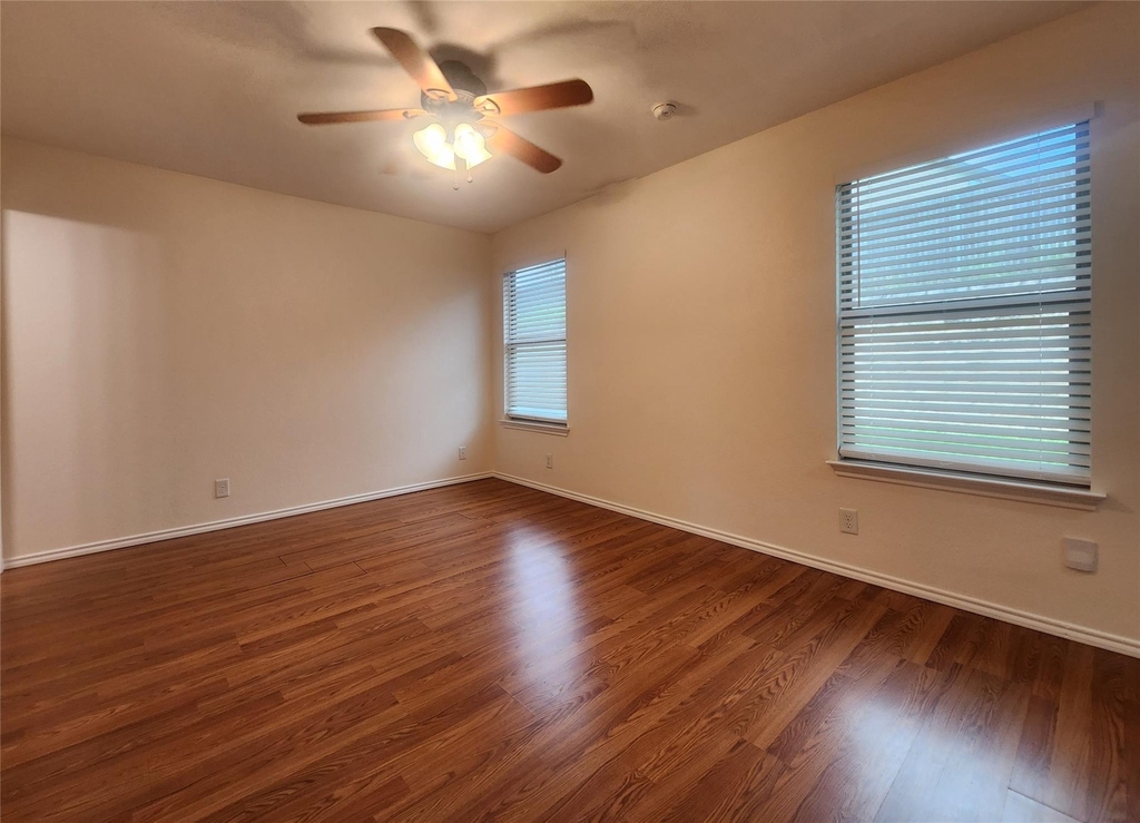 273 Tower Dr - Photo 8
