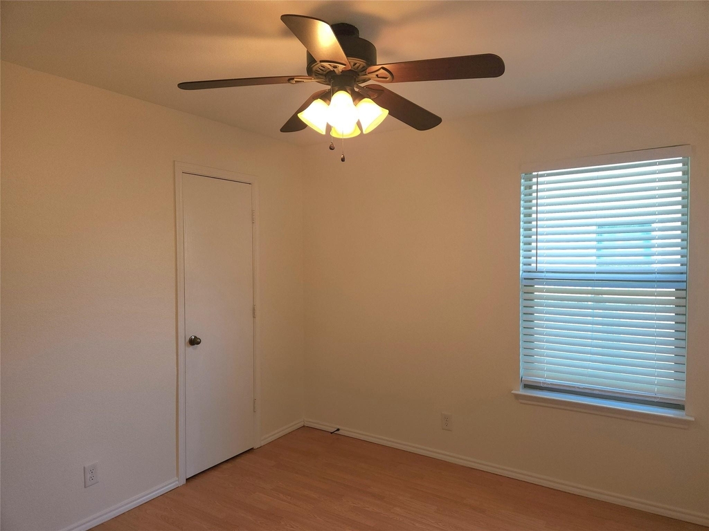273 Tower Dr - Photo 6
