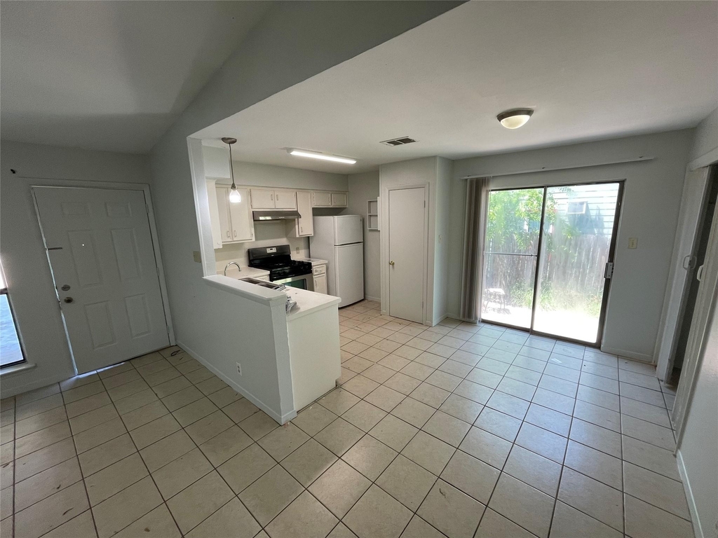 2001 Magnolia Dr - Photo 3