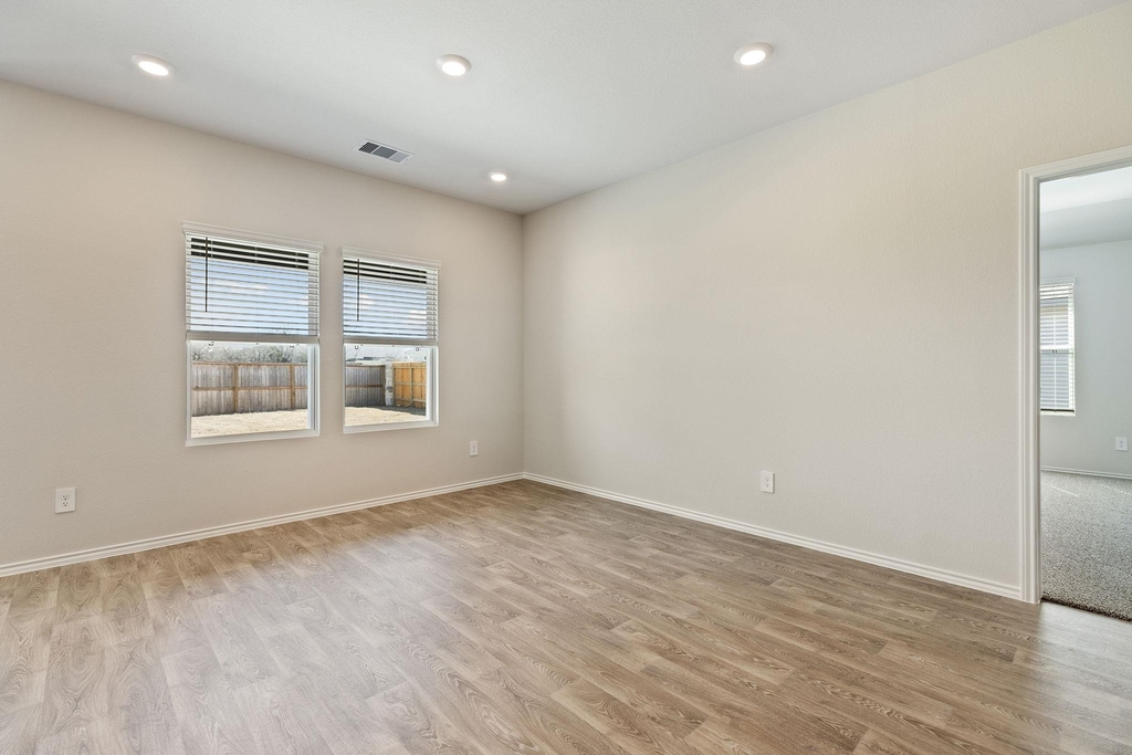 1702 Miller Ter - Photo 14