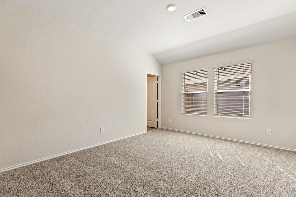 1702 Miller Ter - Photo 7