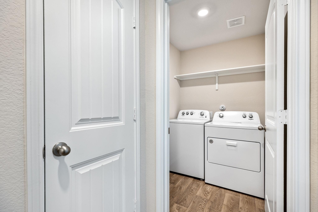 1702 Miller Ter - Photo 15