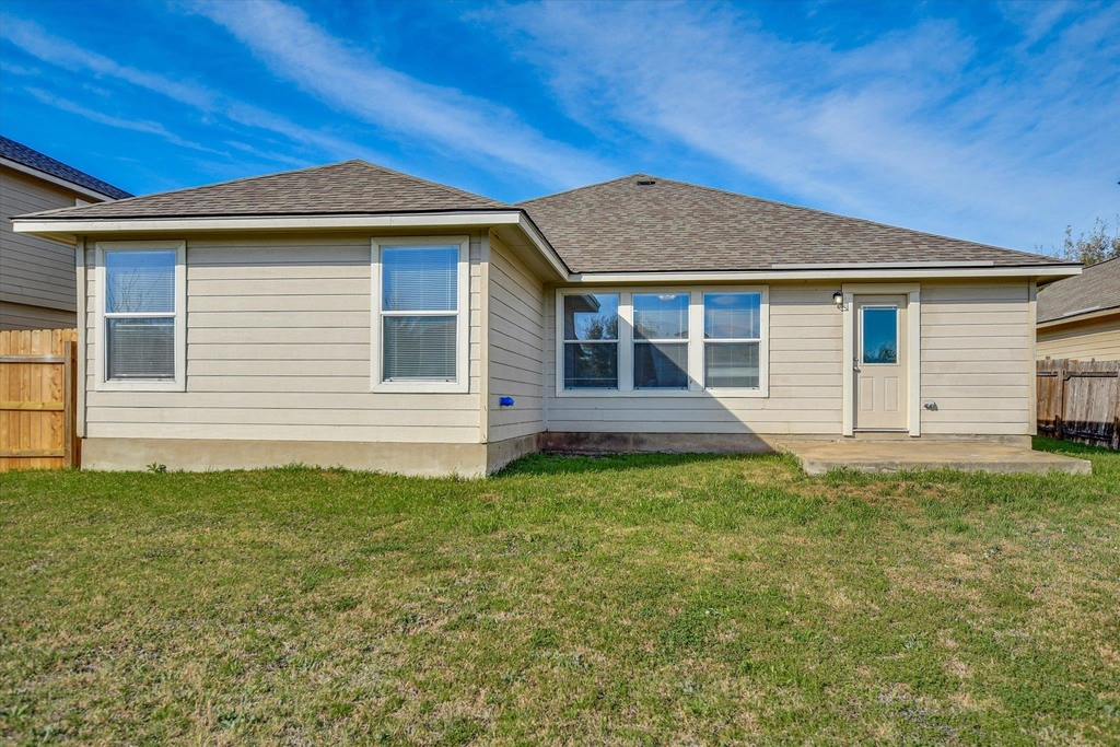 401 Bandara Woods Blvd - Photo 22