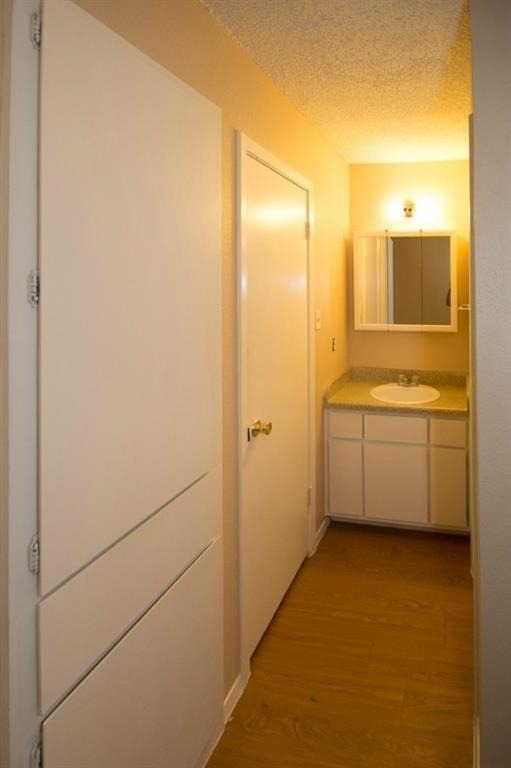 400 W 34th St - Photo 7
