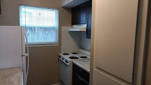 700 Franklin Blvd - Photo 2