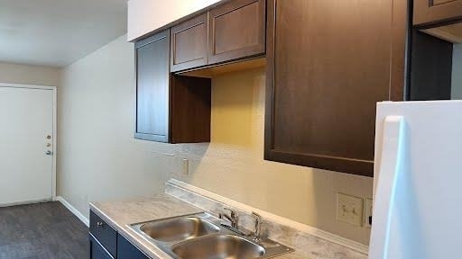 700 Franklin Blvd - Photo 1