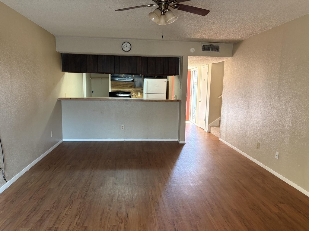 6908 Lovely Ln - Photo 2