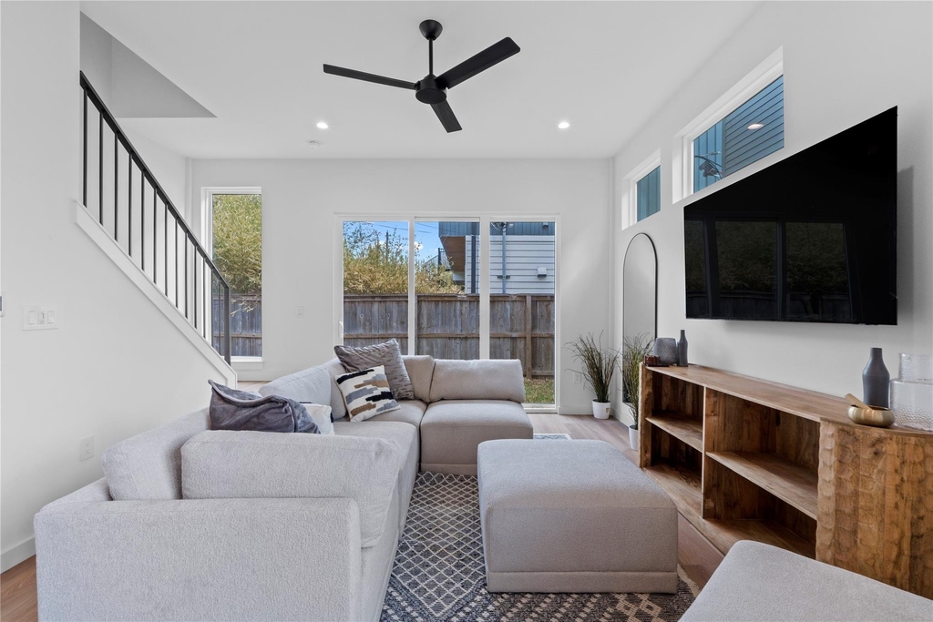 506 Krebs Ln - Photo 3