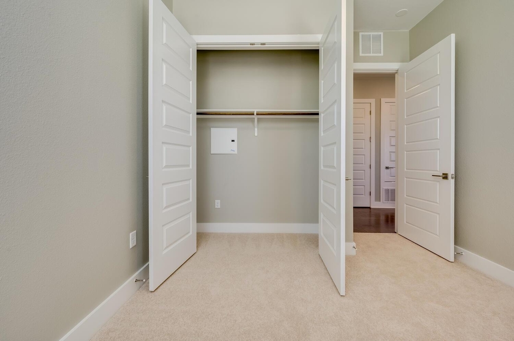 4325 Jackson Ave - Photo 22