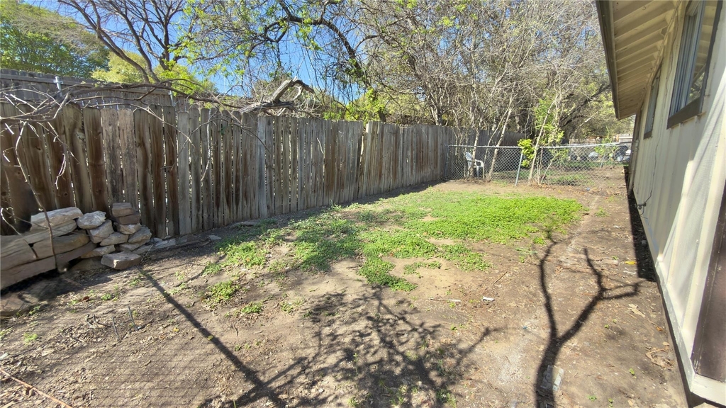 10708 Lanshire Dr - Photo 13
