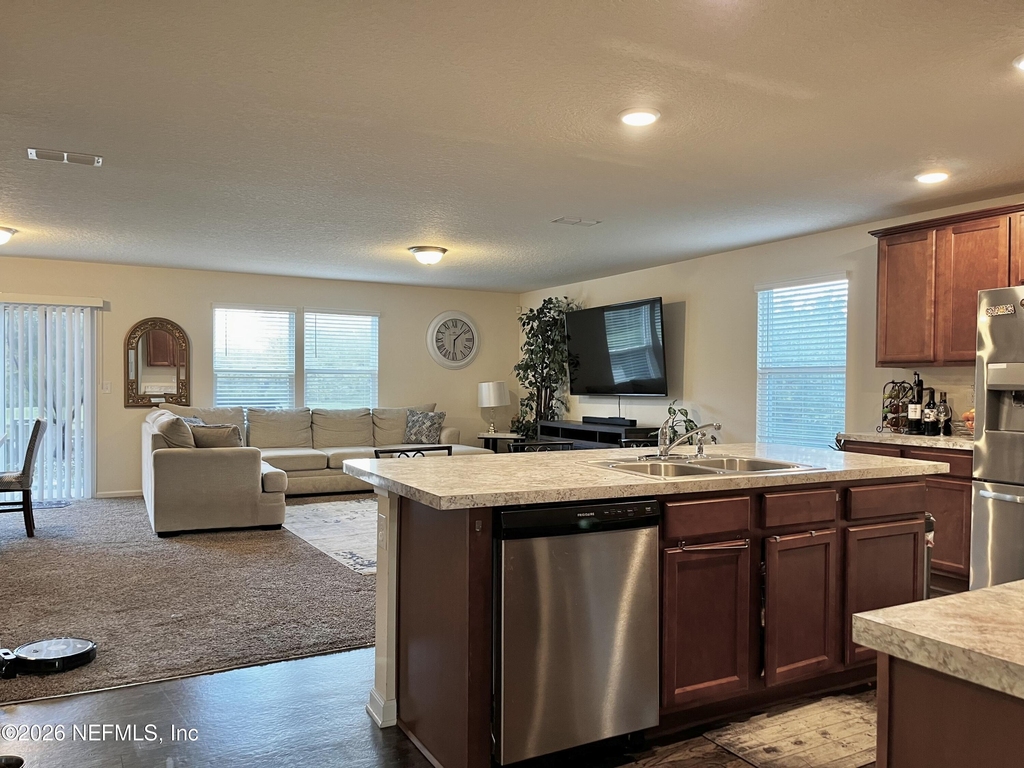 124 Cody Street - Photo 4