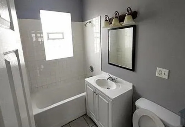 604 E Marquette Road - Photo 1