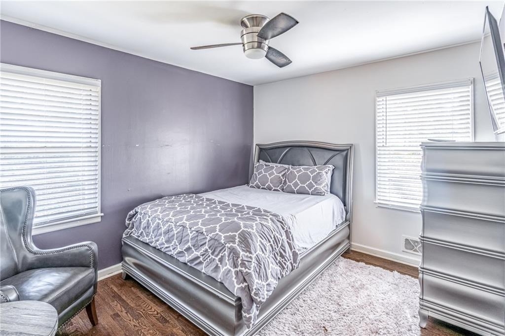 2456 Harwood Drive - Photo 3
