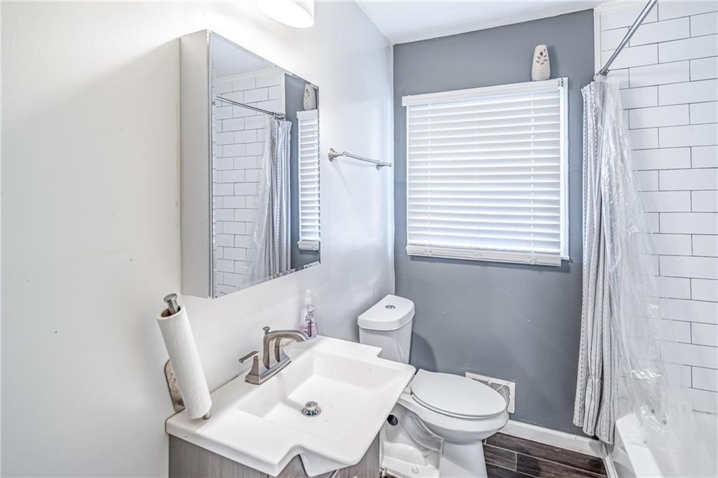 2456 Harwood Drive - Photo 8