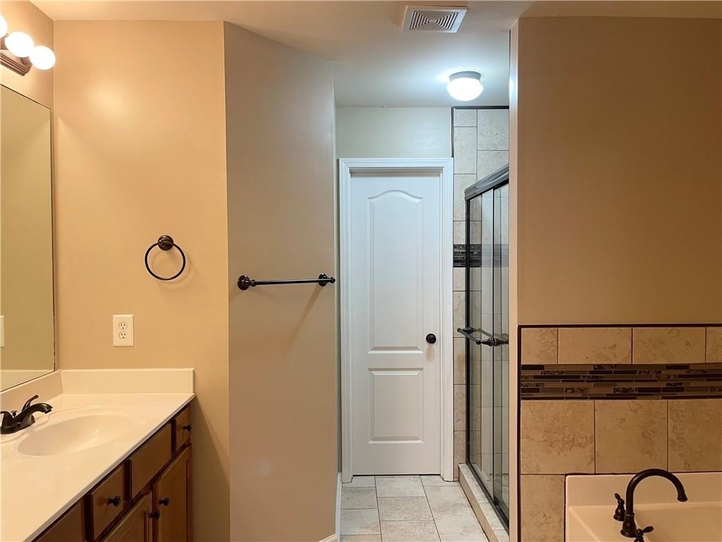 981 Brownstone Lane - Photo 42