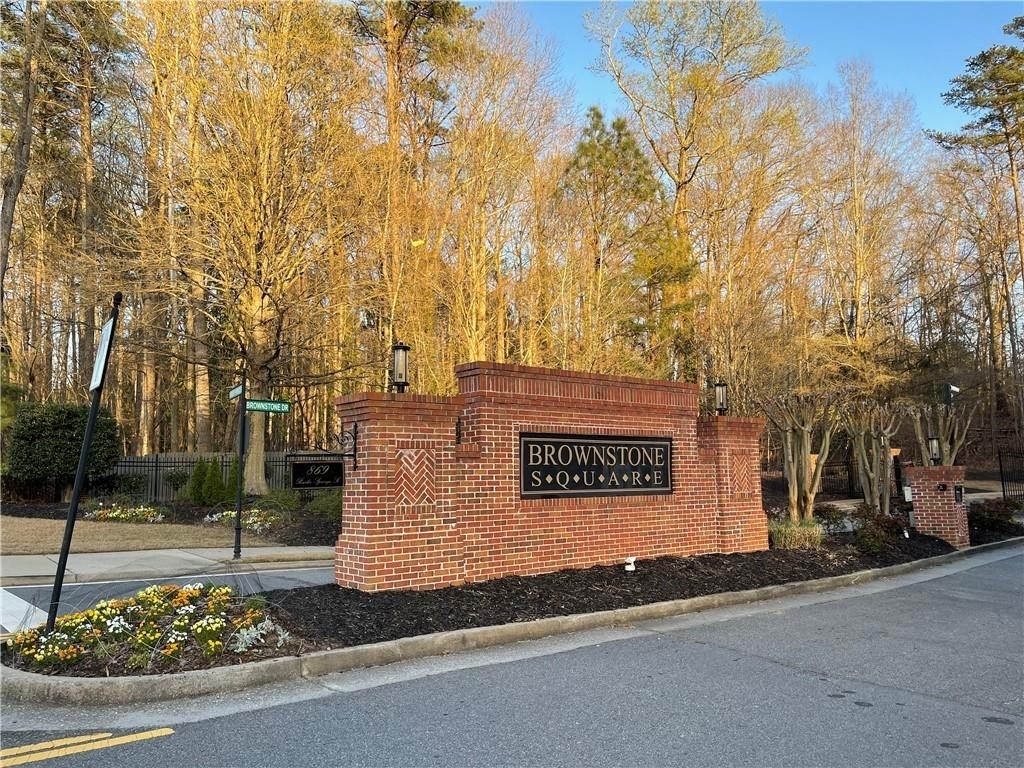 981 Brownstone Lane - Photo 68