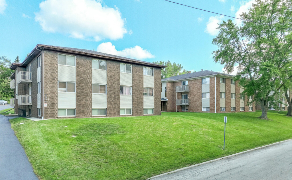 4860 Creekview Road - Photo 7