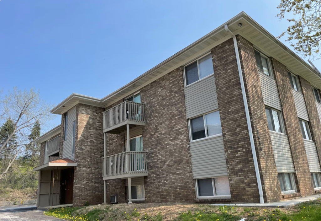 4860 Creekview Road - Photo 8