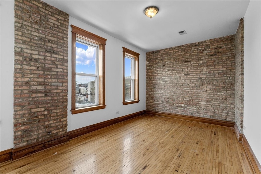 3401 W Armitage Avenue - Photo 8