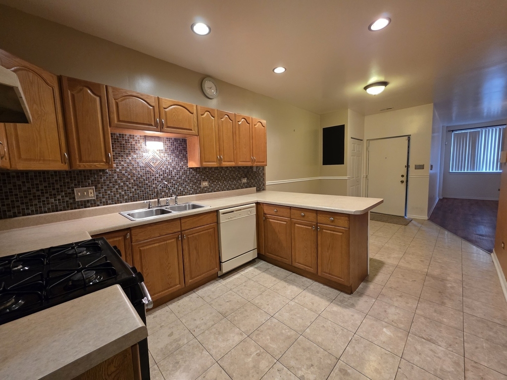 6739 S Merrill Avenue - Photo 7