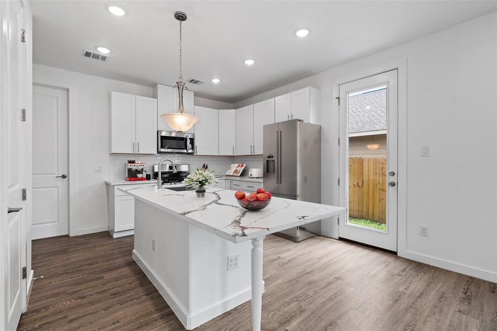 8001 Talton Street - Photo 4