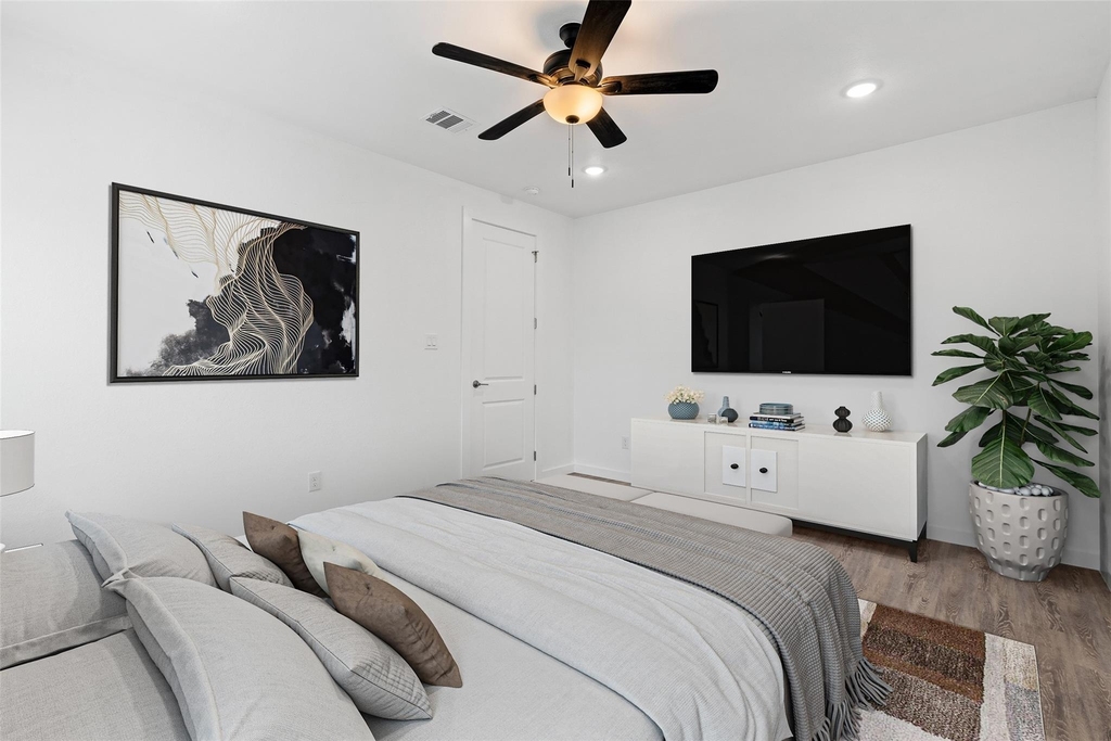 8001 Talton Street - Photo 11
