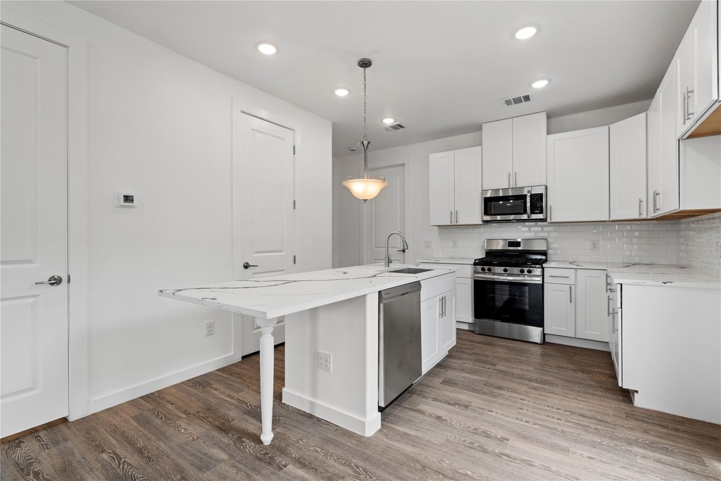 8001 Talton Street - Photo 5