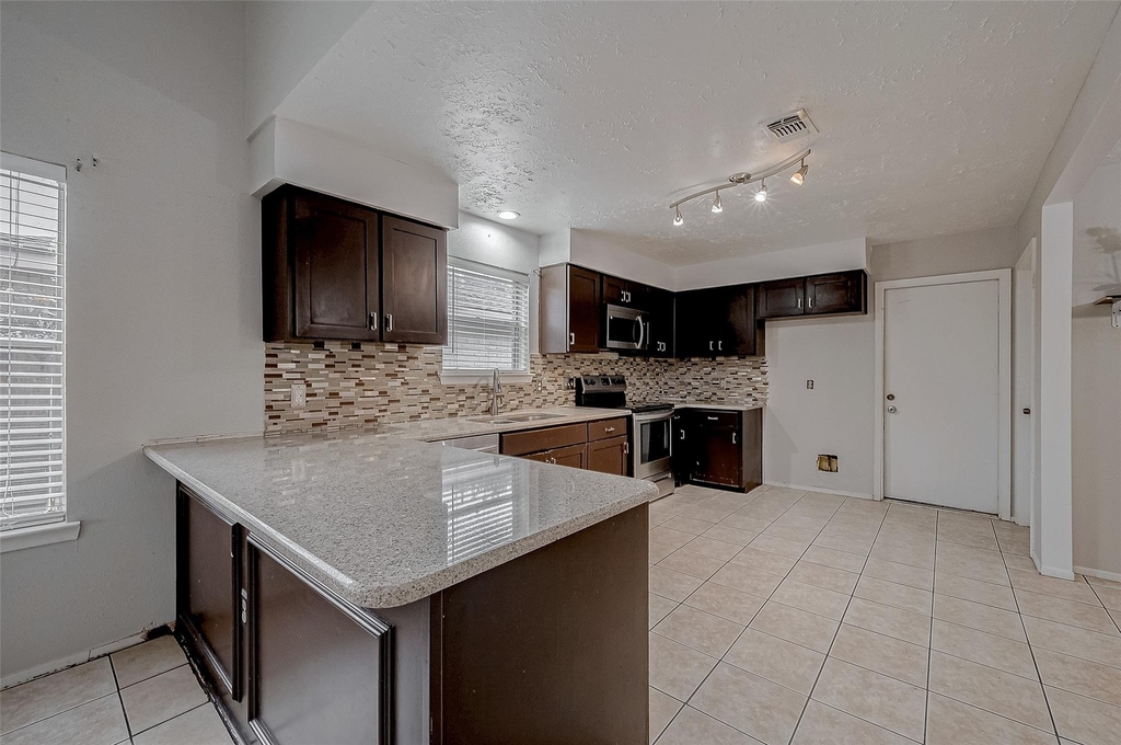 10322 Clarktower Lane - Photo 7