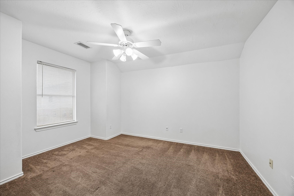 5606 Cozy Terrace Lane - Photo 11