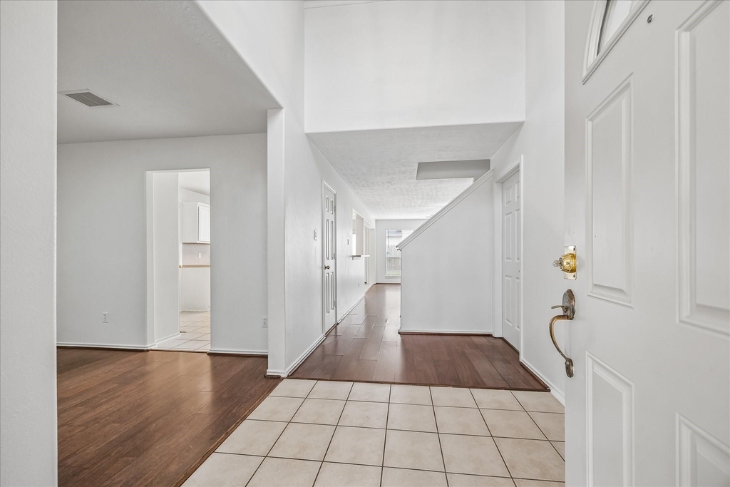 5606 Cozy Terrace Lane - Photo 3
