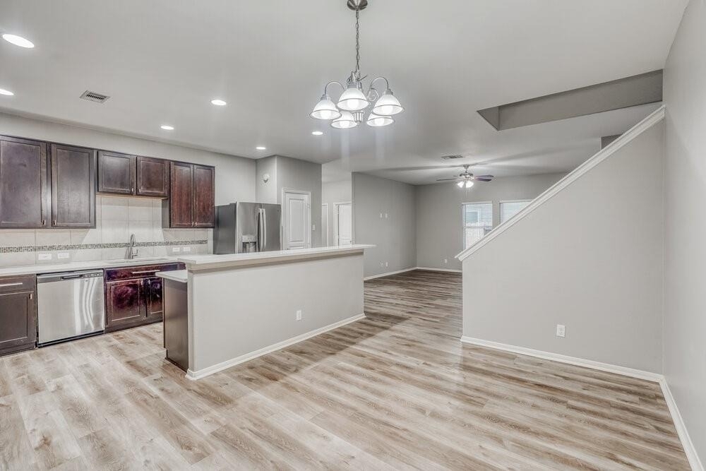 6006 Lovage Avenue - Photo 3