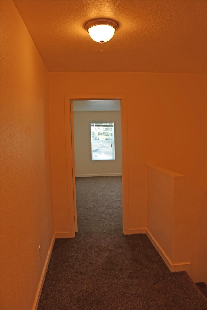 10535 Mills Road - Photo 35