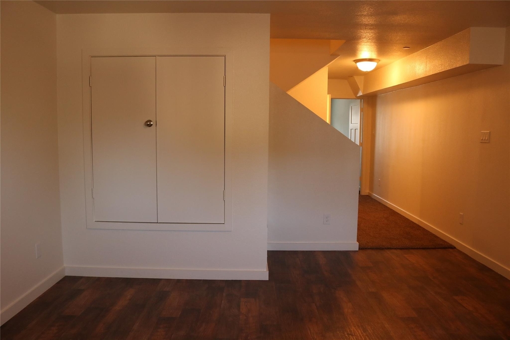10535 Mills Road - Photo 27