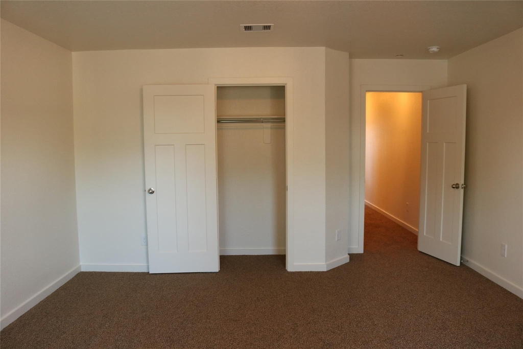10535 Mills Road - Photo 39