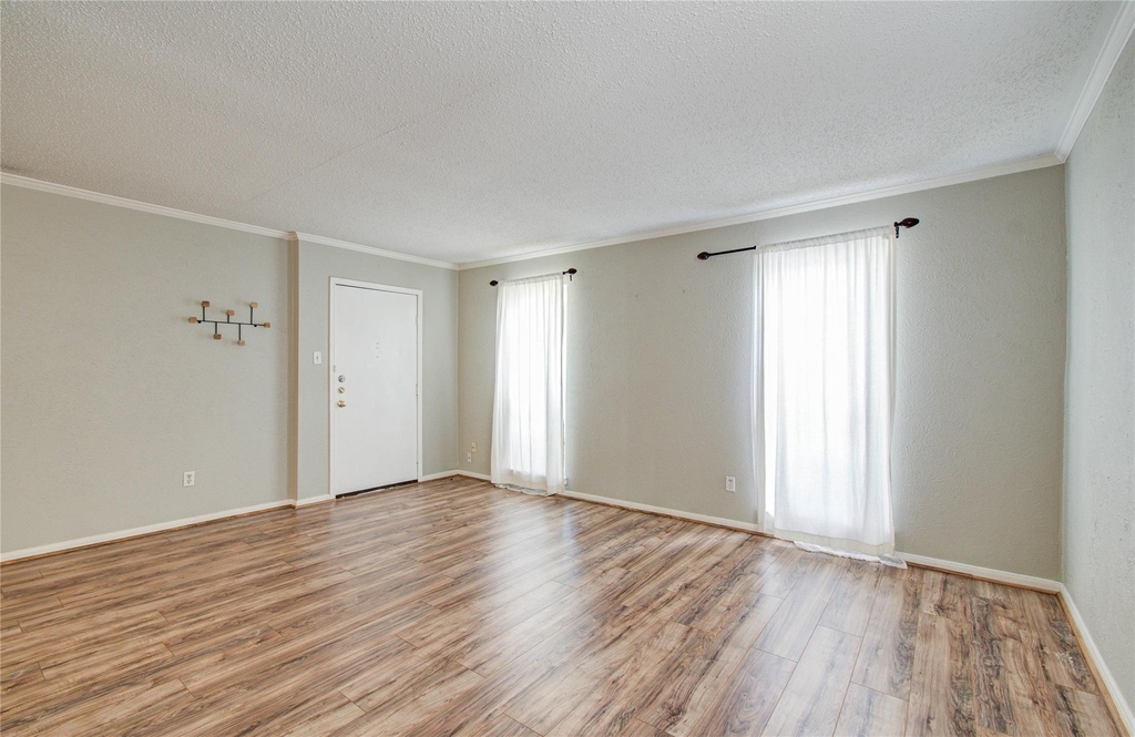 6410 Del Monte Drive - Photo 5