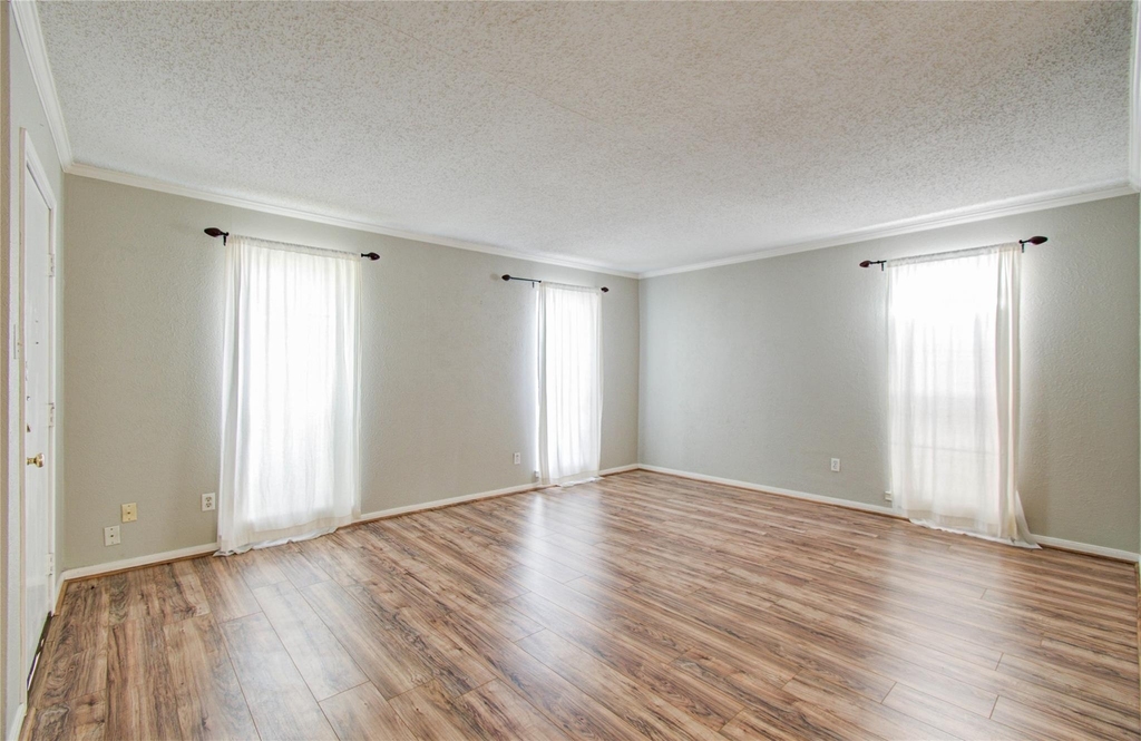 6410 Del Monte Drive - Photo 3