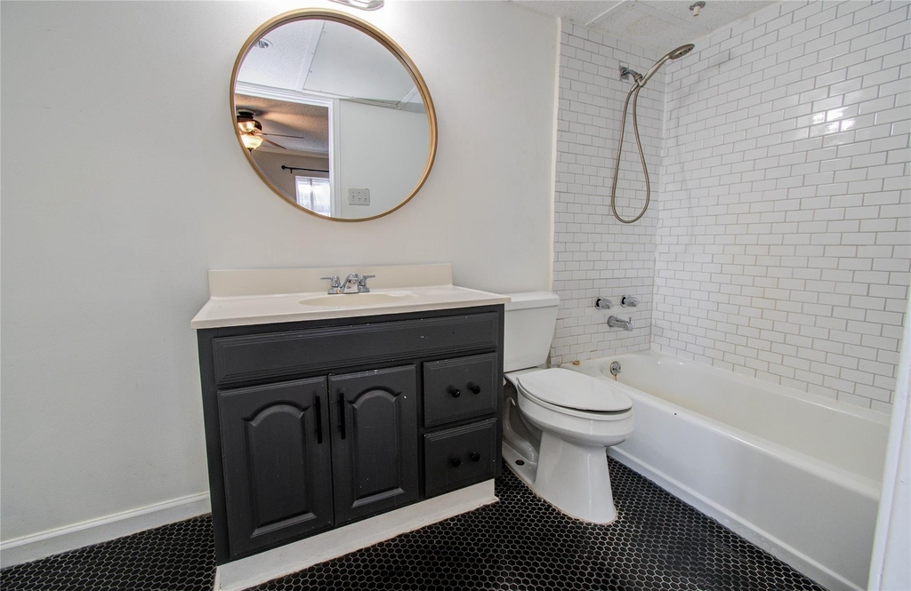 6410 Del Monte Drive - Photo 17