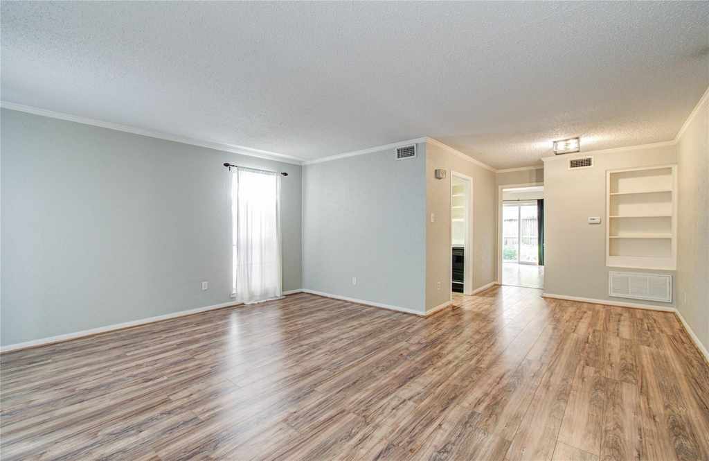 6410 Del Monte Drive - Photo 2