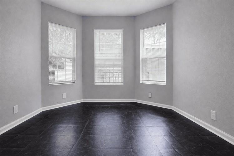 511 W Cleveland Street - Photo 9