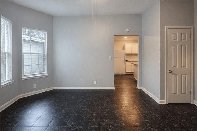 511 W Cleveland Street - Photo 8