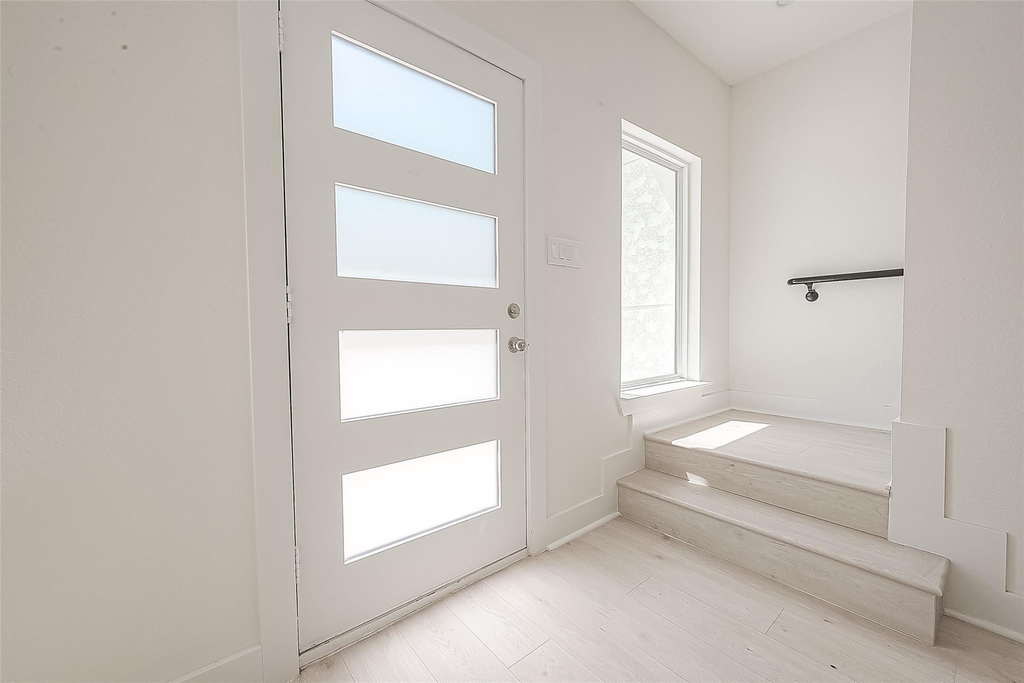 4135 Mallow St Unit B - Photo 2