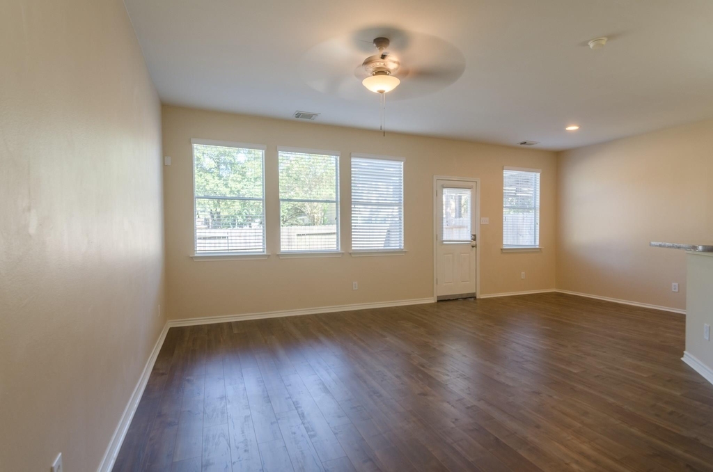 6303 Veranda Green Trail - Photo 6