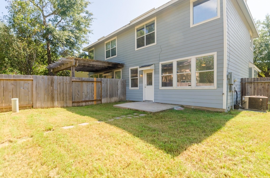 6303 Veranda Green Trail - Photo 24